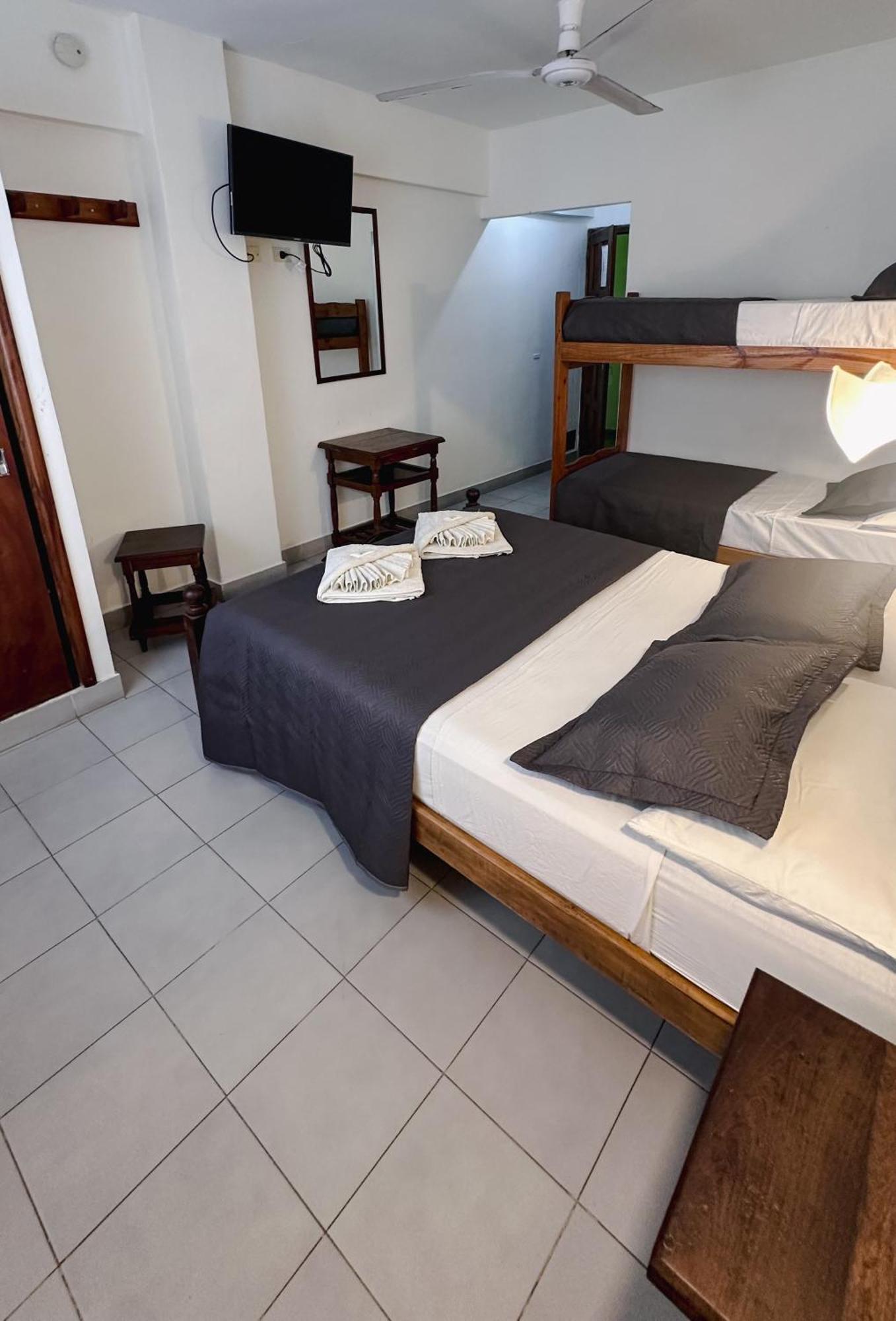 Hotel Garay San Bernardo Exteriör bild